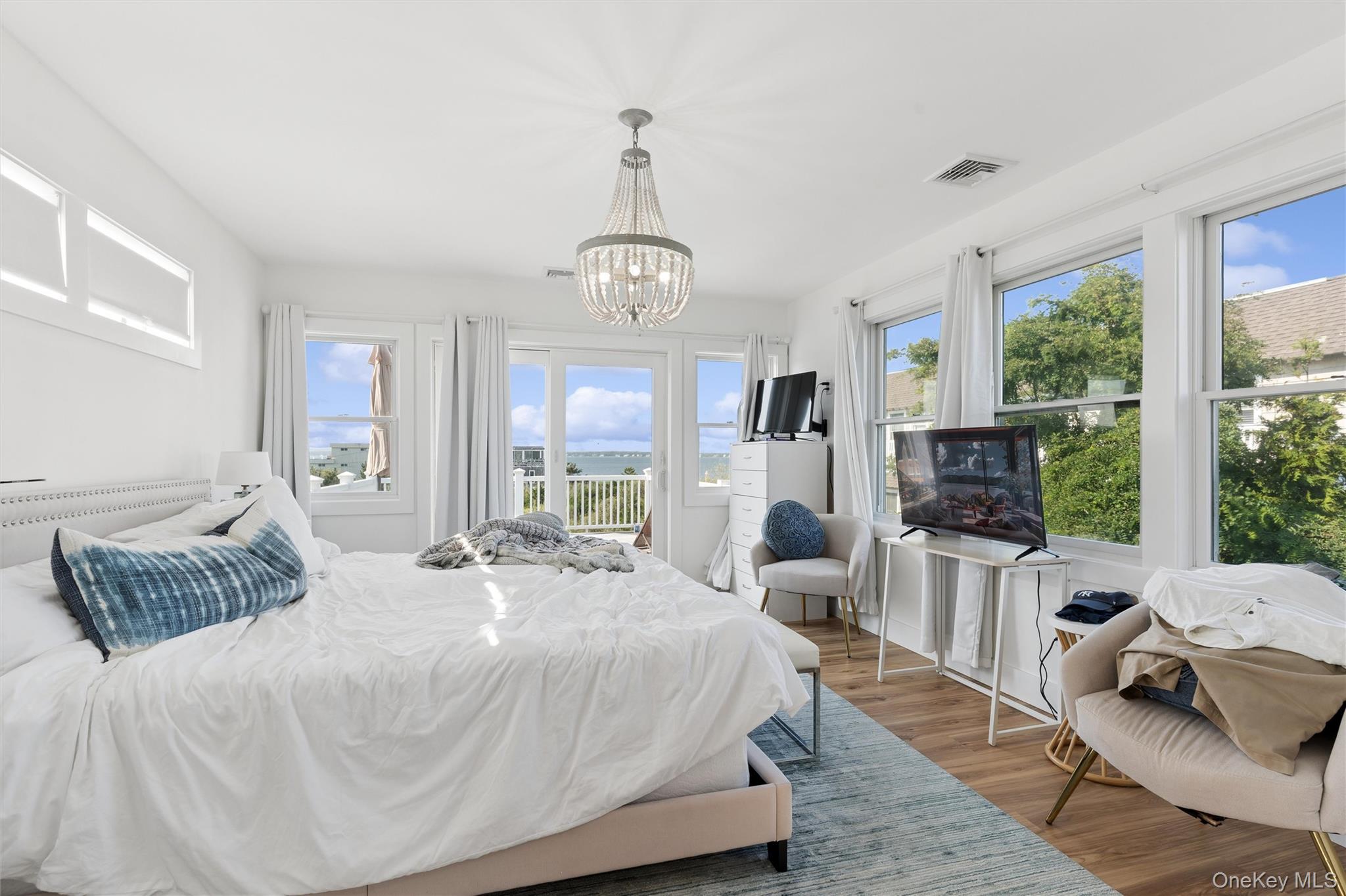 800 Dune Road – For Rent photo 11