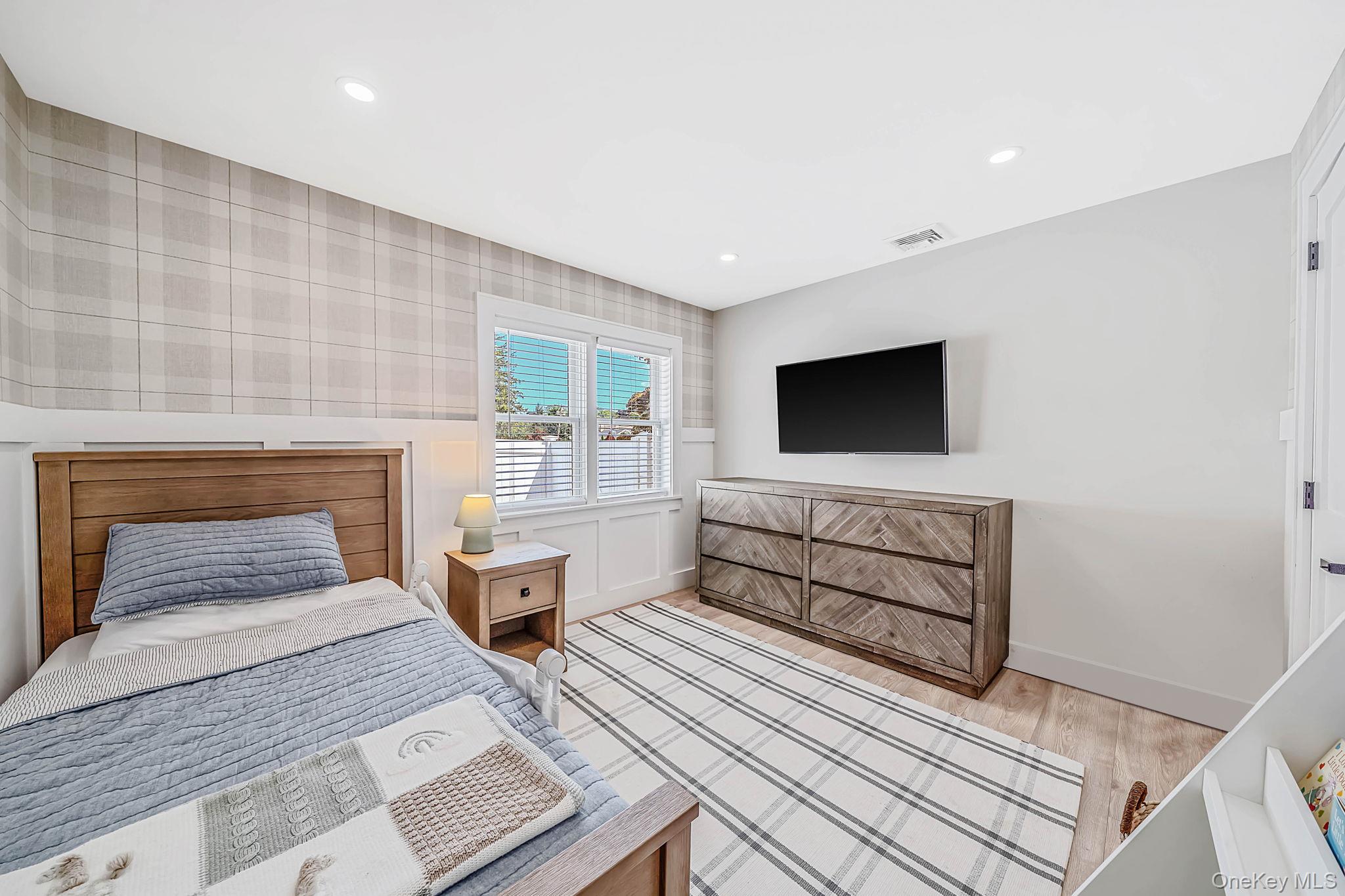 36 Mayflower Avenue – For Sale photo 13