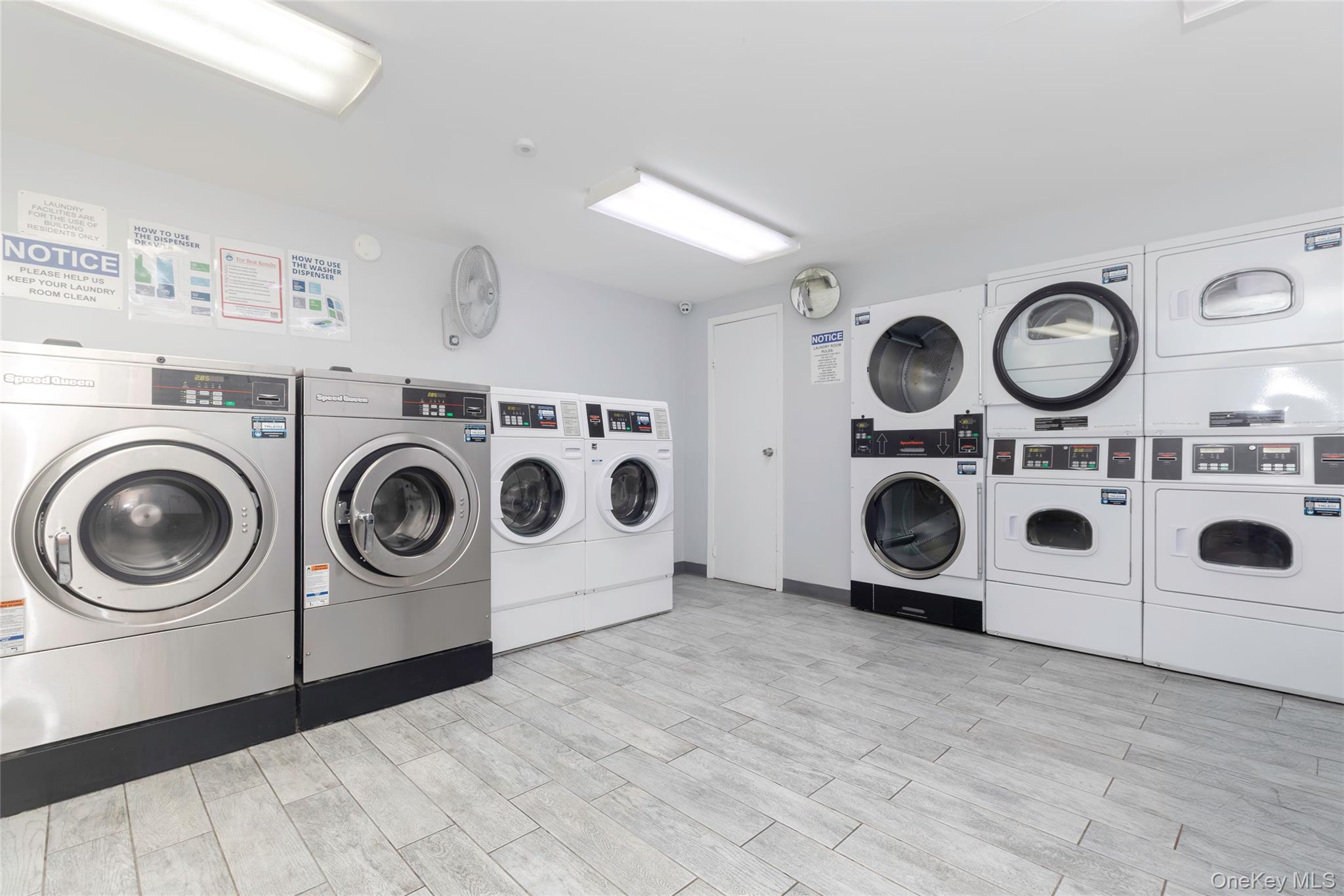 2035 Central Park Avenue, Unit AA4 photo 17