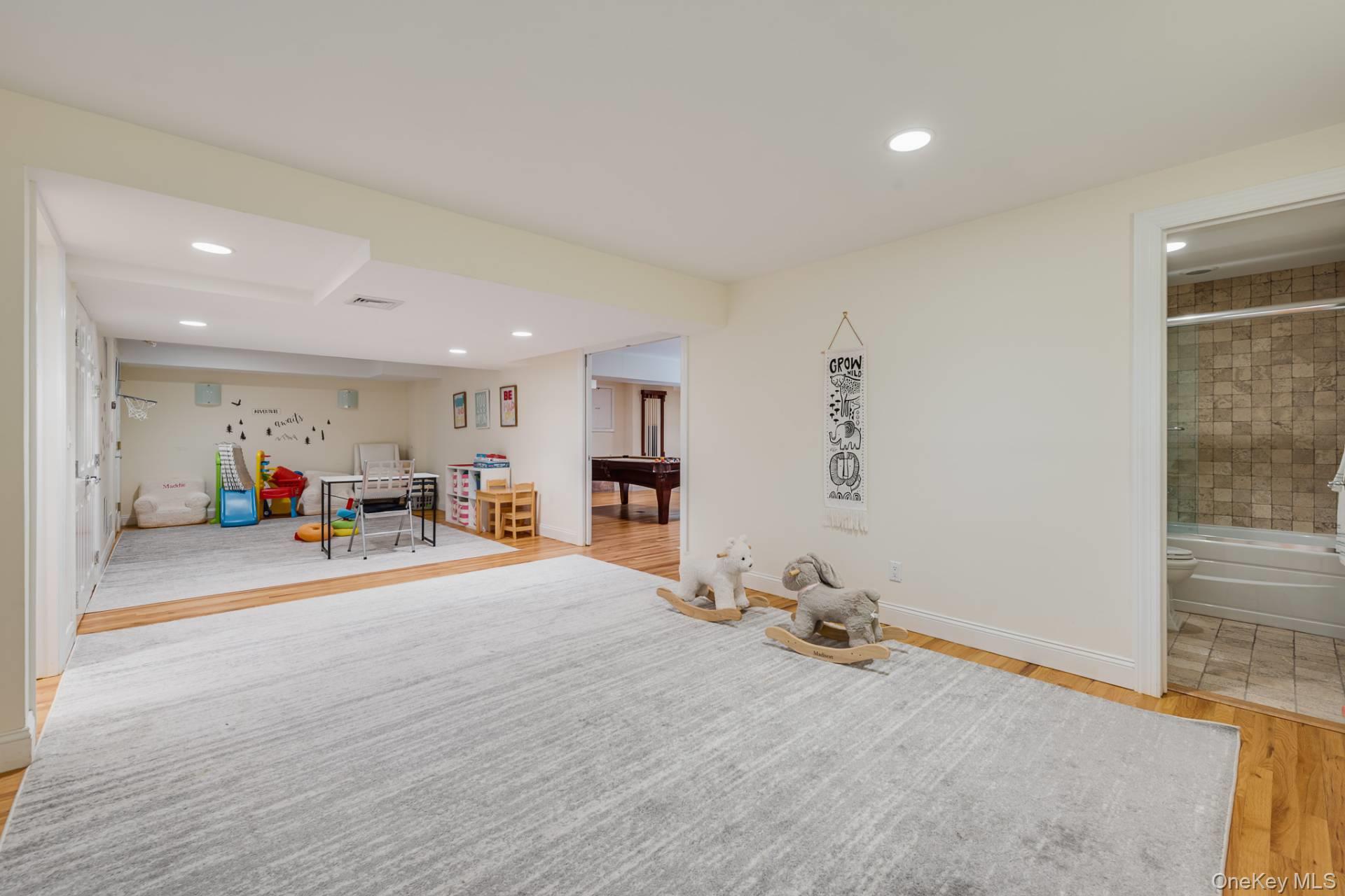 17 Sea Farm Court – For Sale photo 26