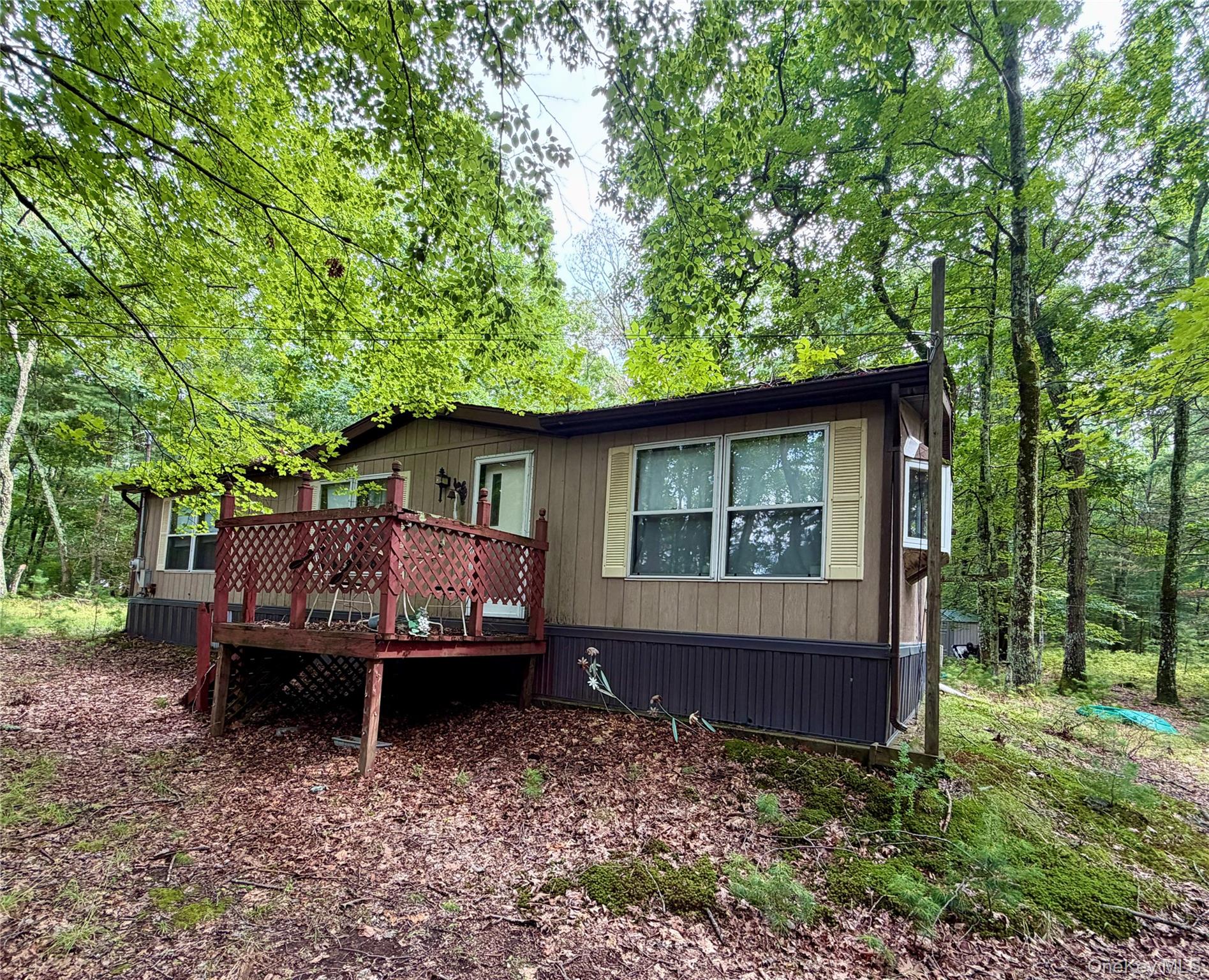 21 Huron Trail – For Sale photo 3