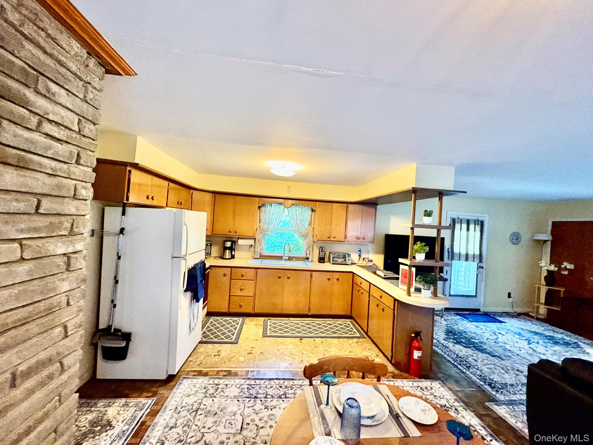 1360 Gulf Road – For Rent photo 5