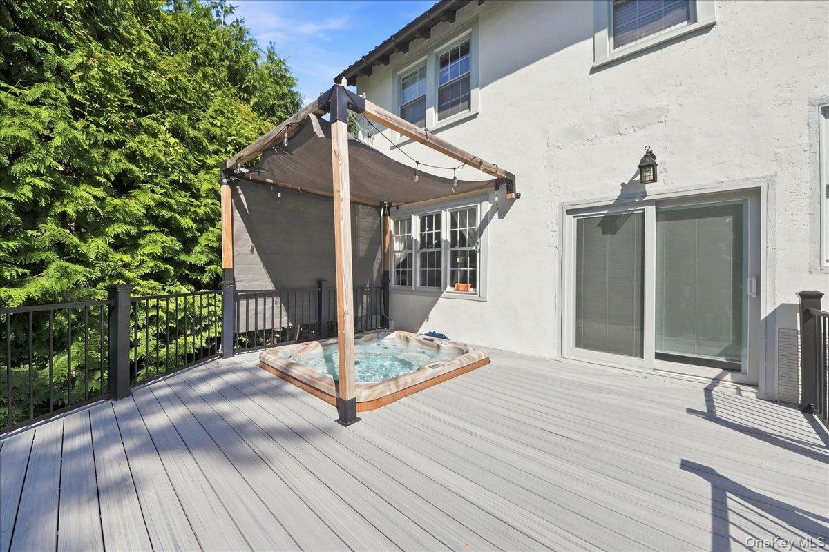32 Deerfield Avenue – For Sale photo 26