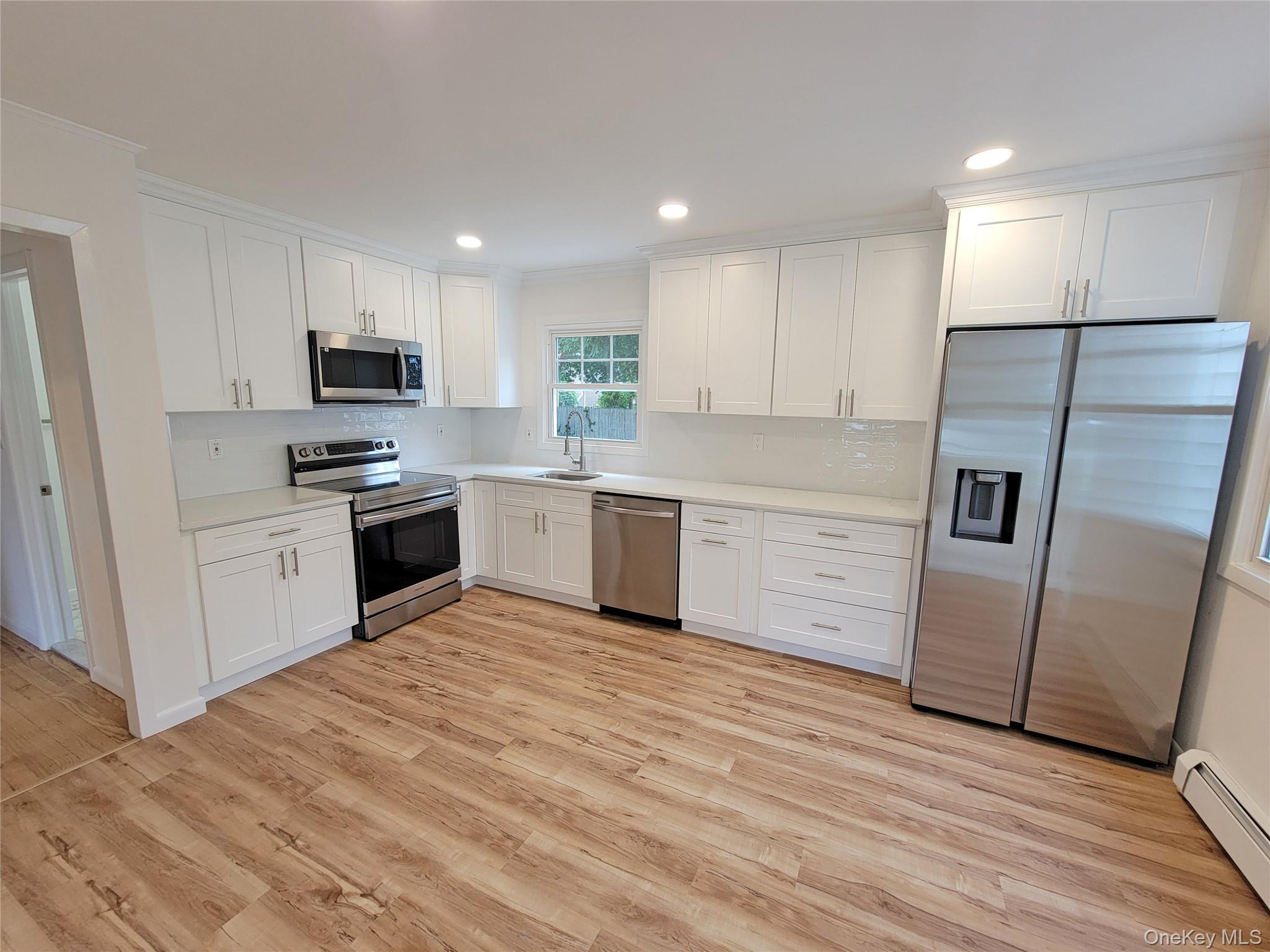 392 3rd Avenue – For Sale photo 4