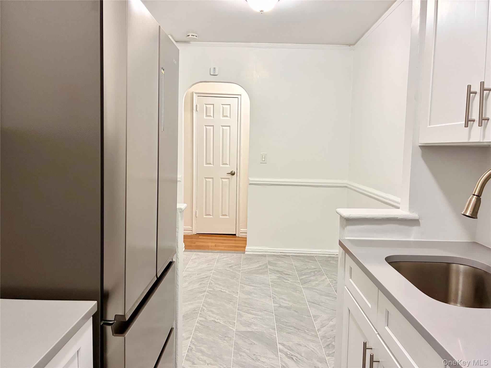2685 Creston Avenue, Unit 1B photo 5