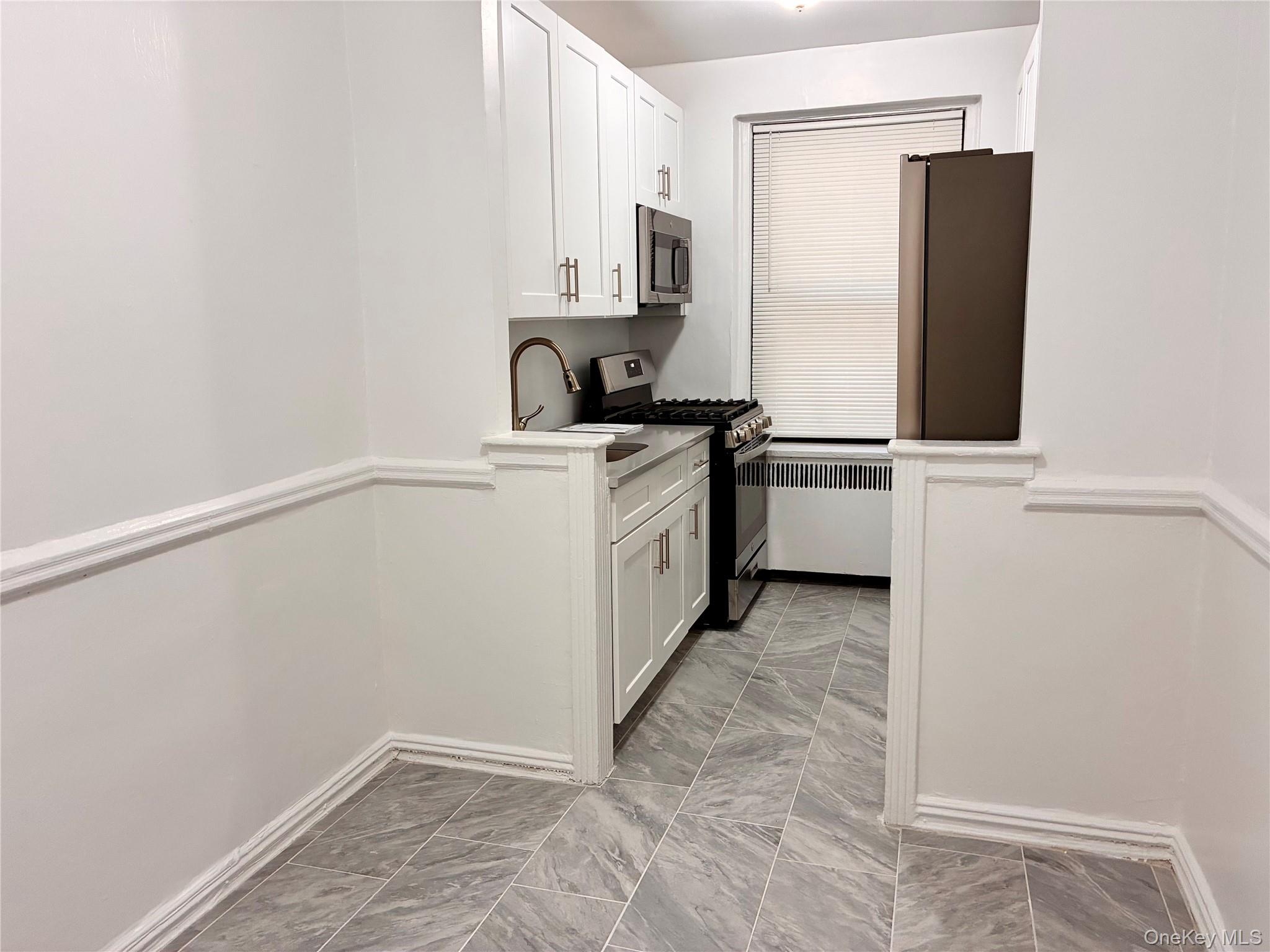 2685 Creston Avenue, Unit 1B photo 3