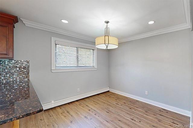 20 Perry Boulevard, Unit 1 photo 5
