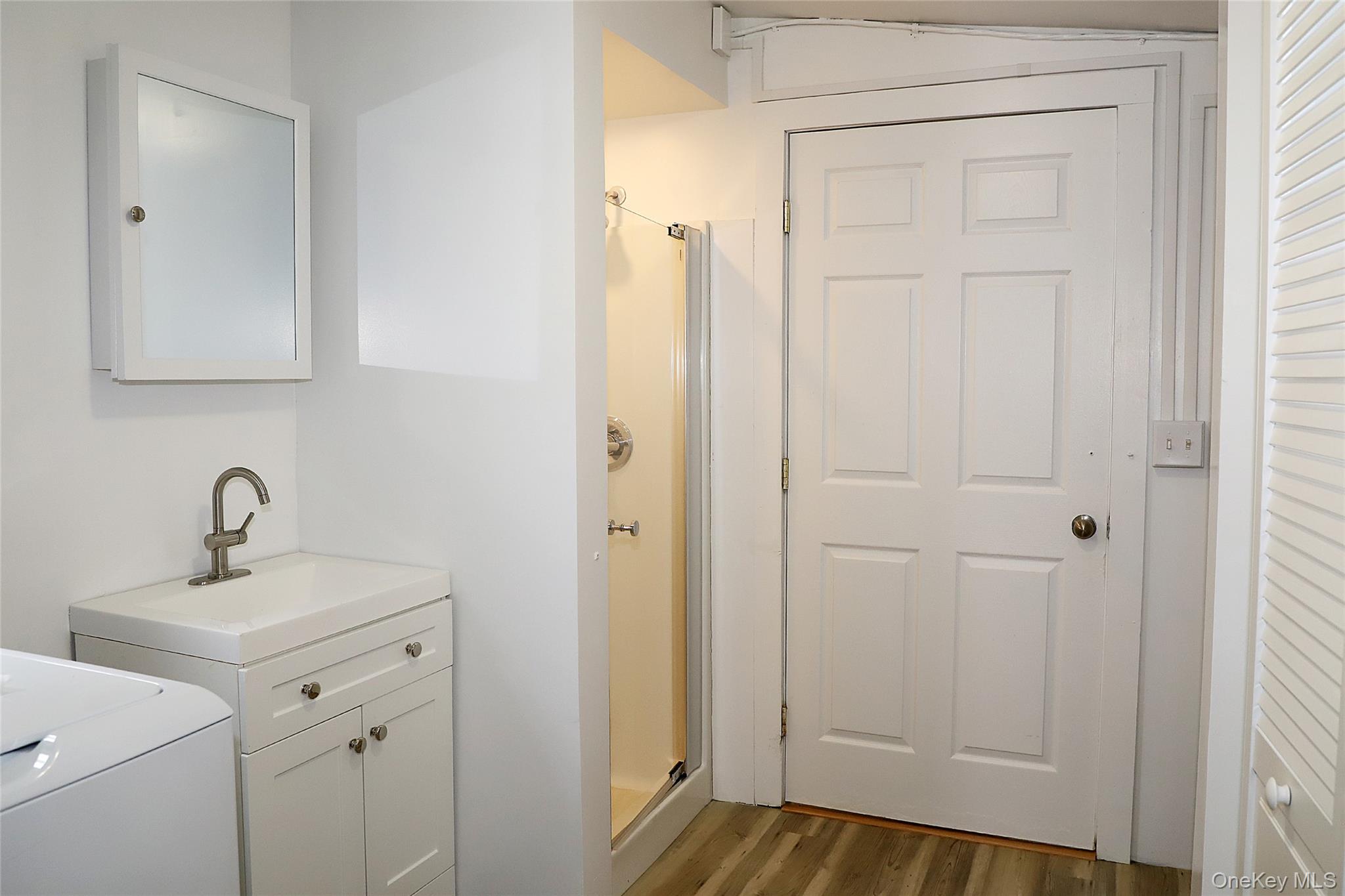 7217 Albany Post Road – For Rent photo 6