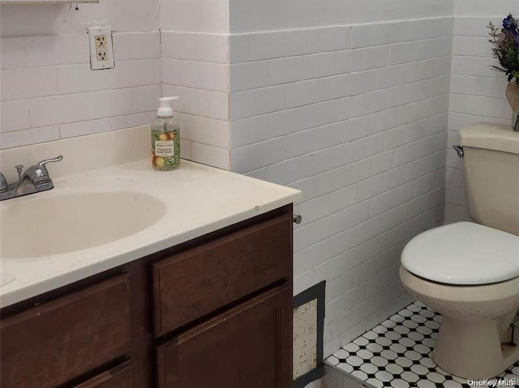 124 10th Avenue – For Rent photo 7
