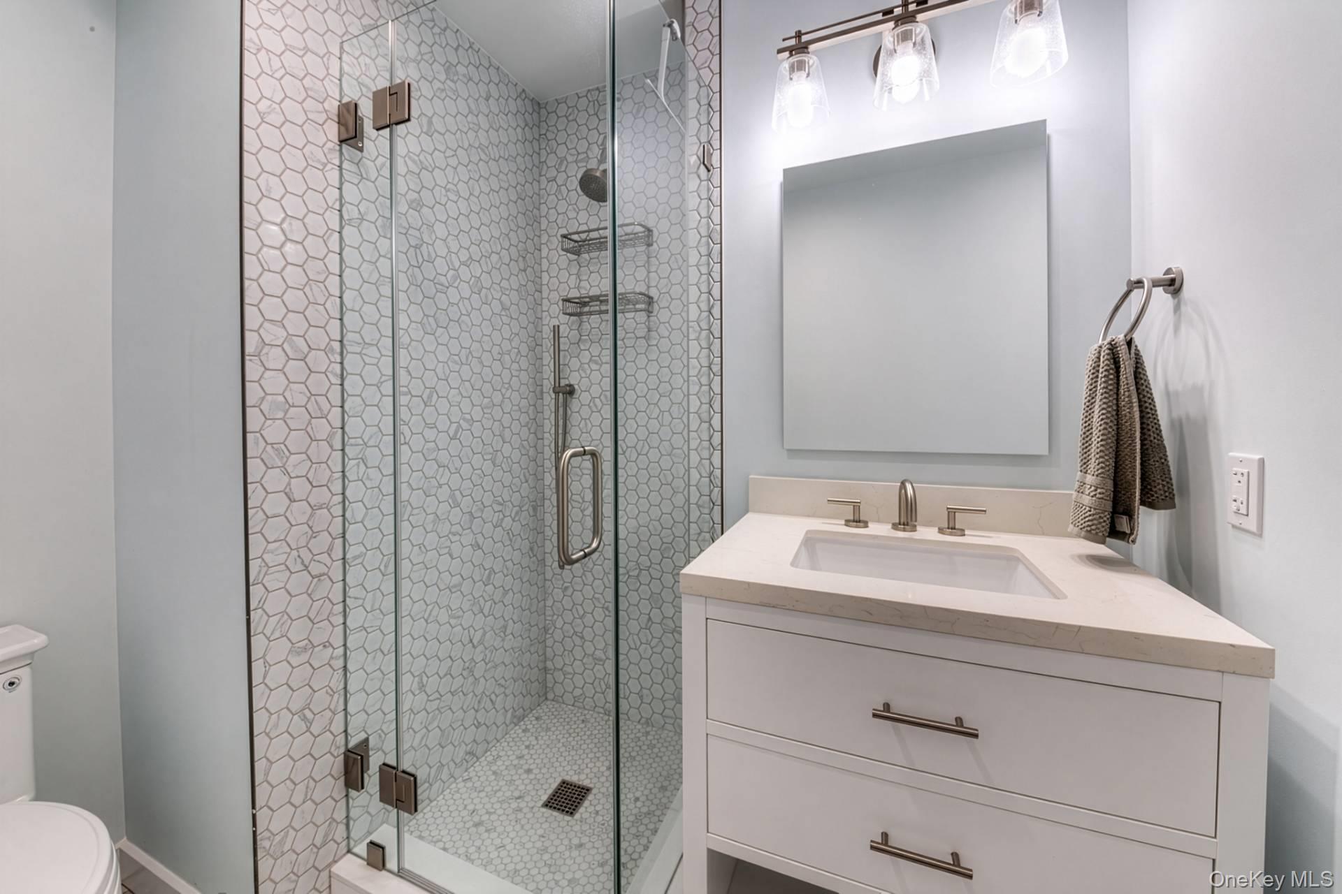 33 Richardson Avenue – For Rent photo 12
