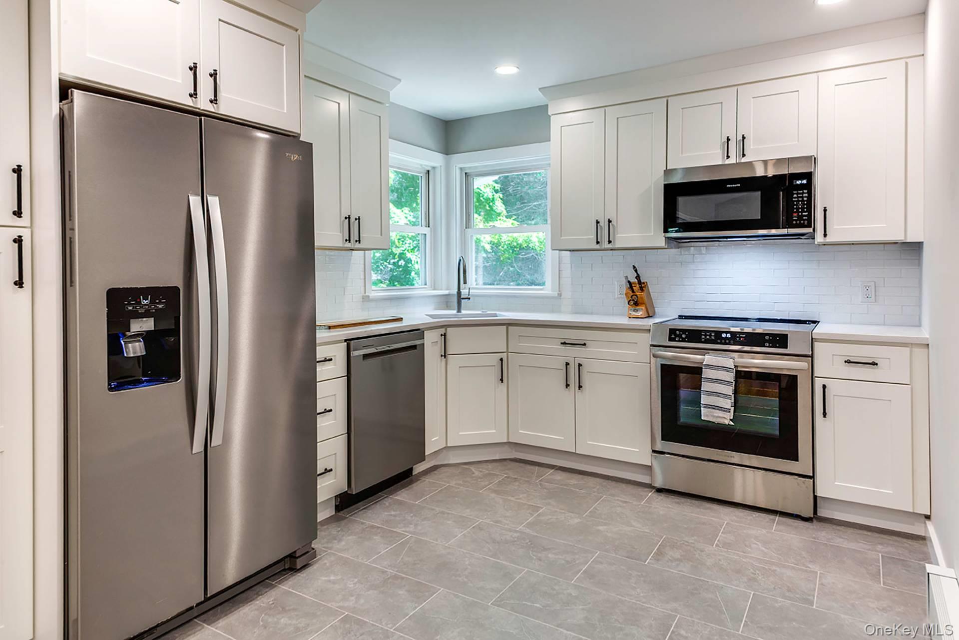33 Richardson Avenue – For Rent photo 8
