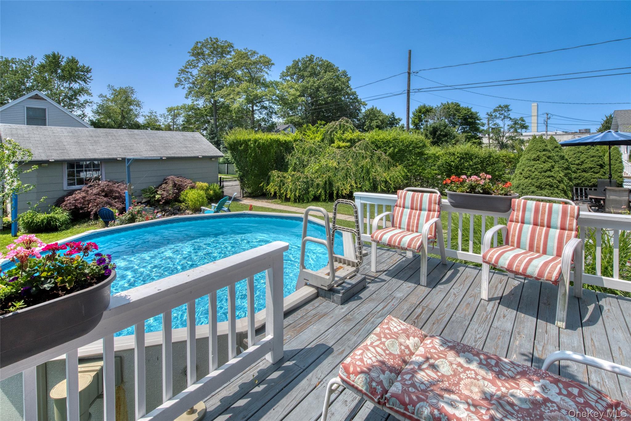 1227 Roanoke Avenue – For Sale photo 3