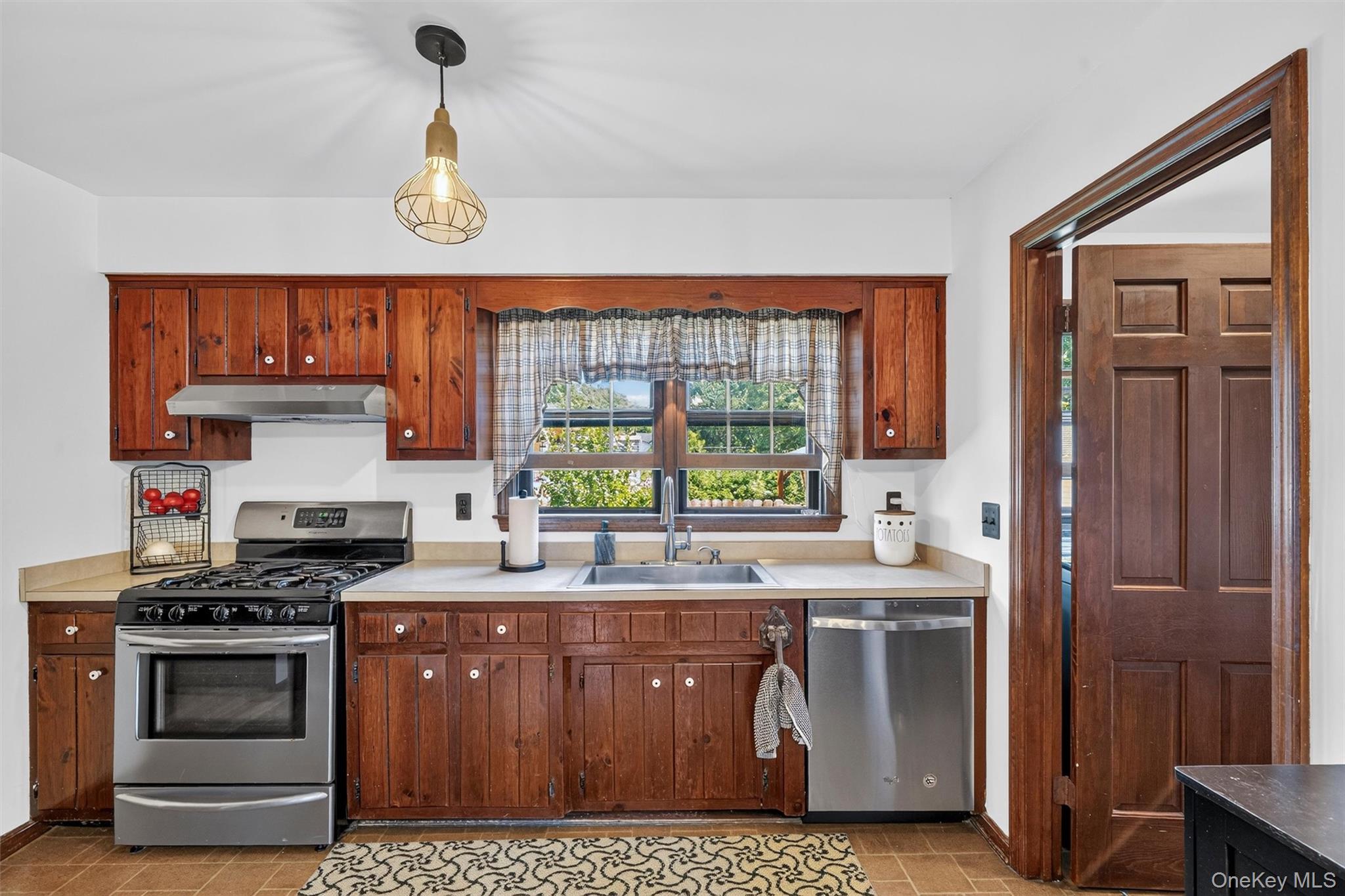10 Washington Avenue – For Sale photo 10