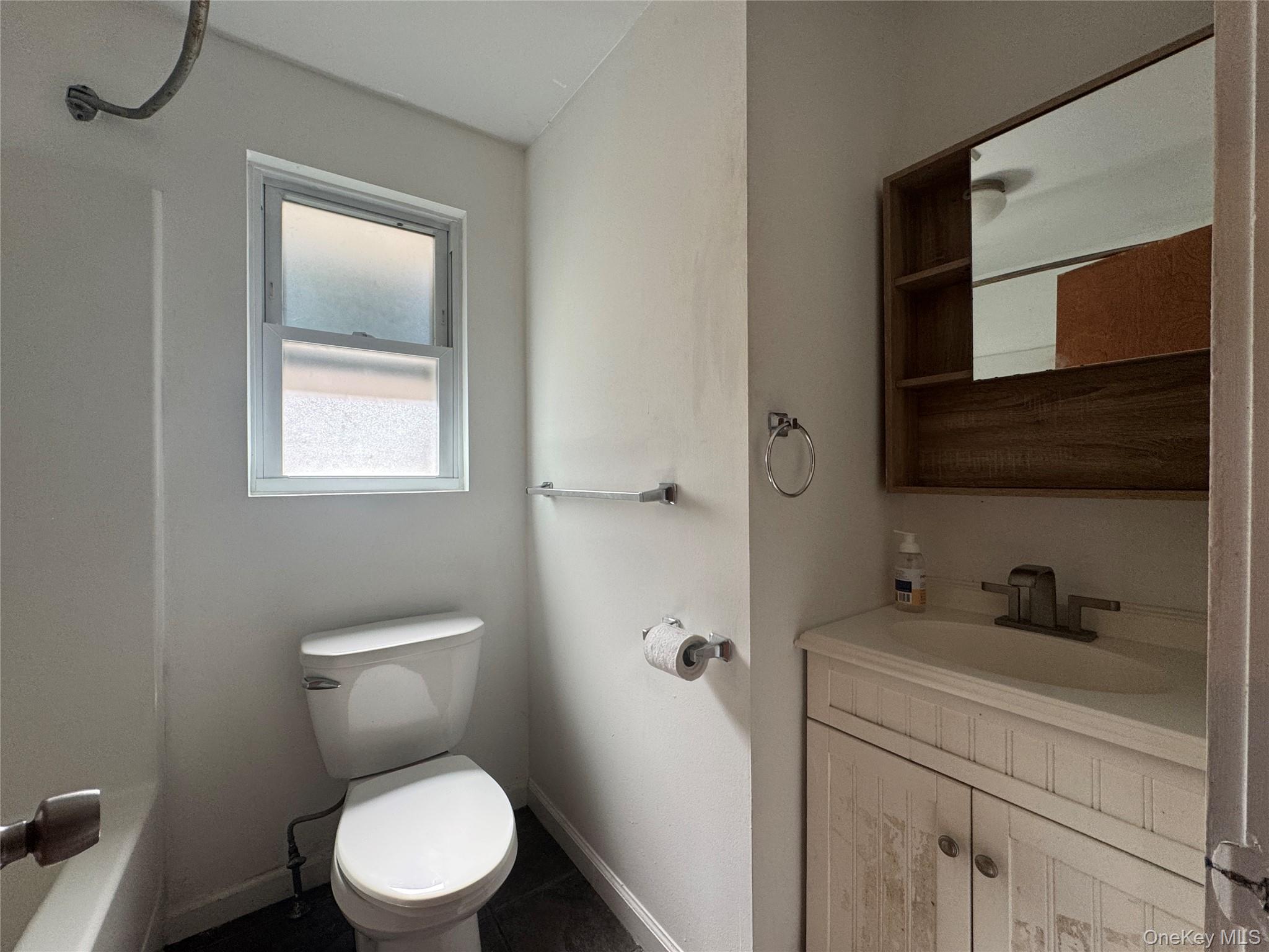 7 Bridge Street – For Rent photo 6