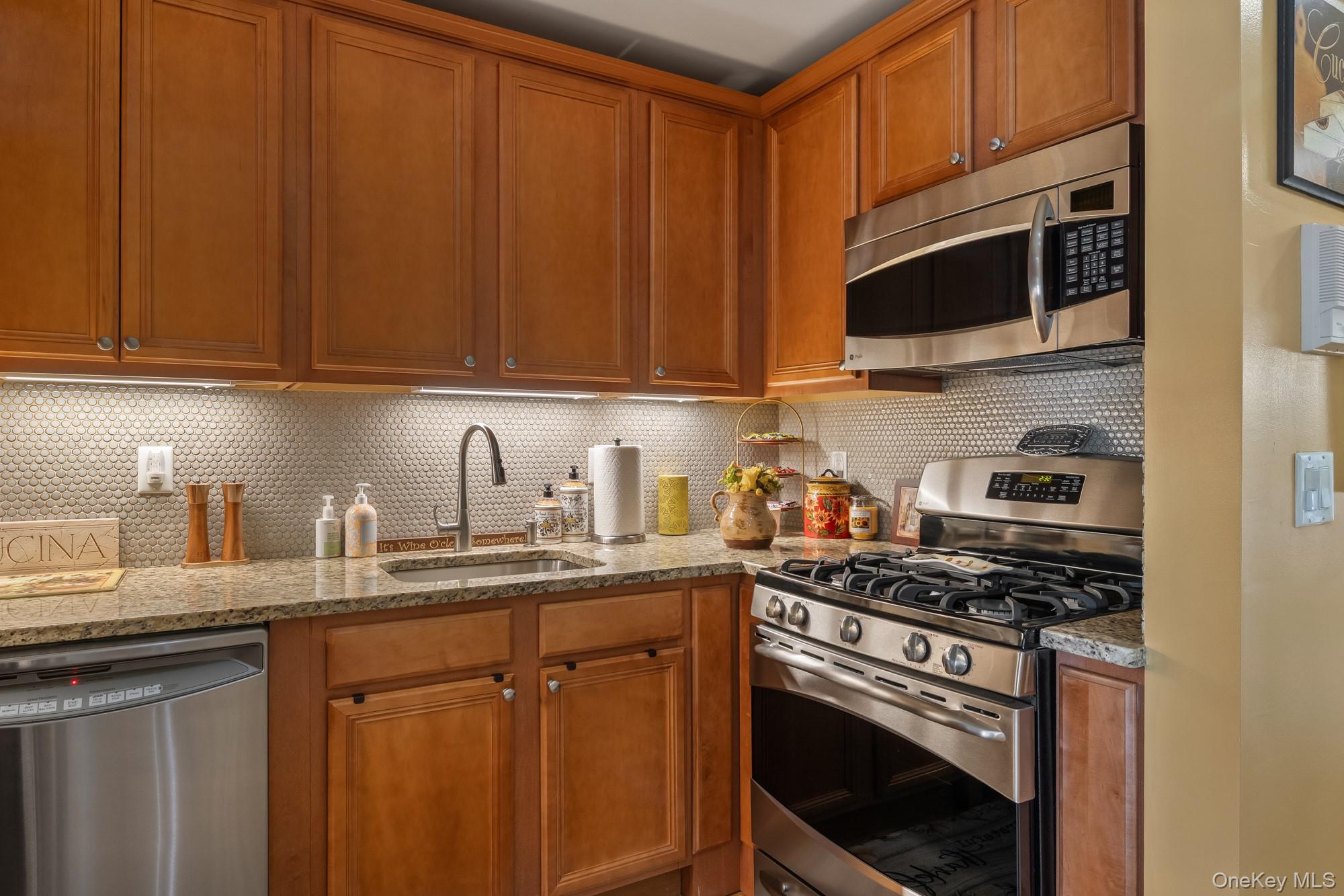 421 Autumn Drive – For Sale photo 11