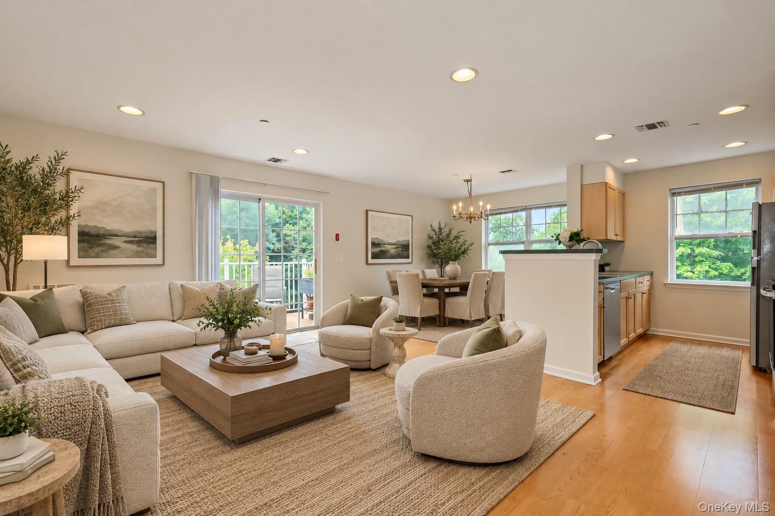 100 Woodcrest Lane, Unit 124