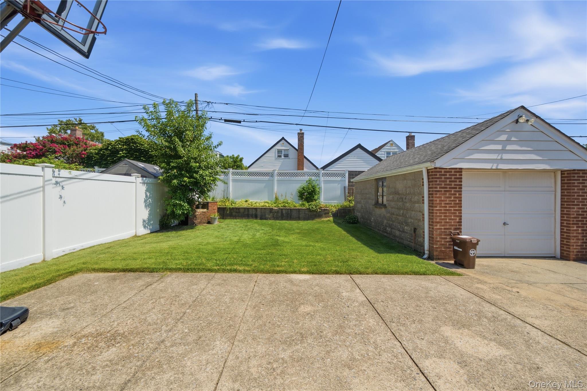12043 232nd Street – For Sale photo 10