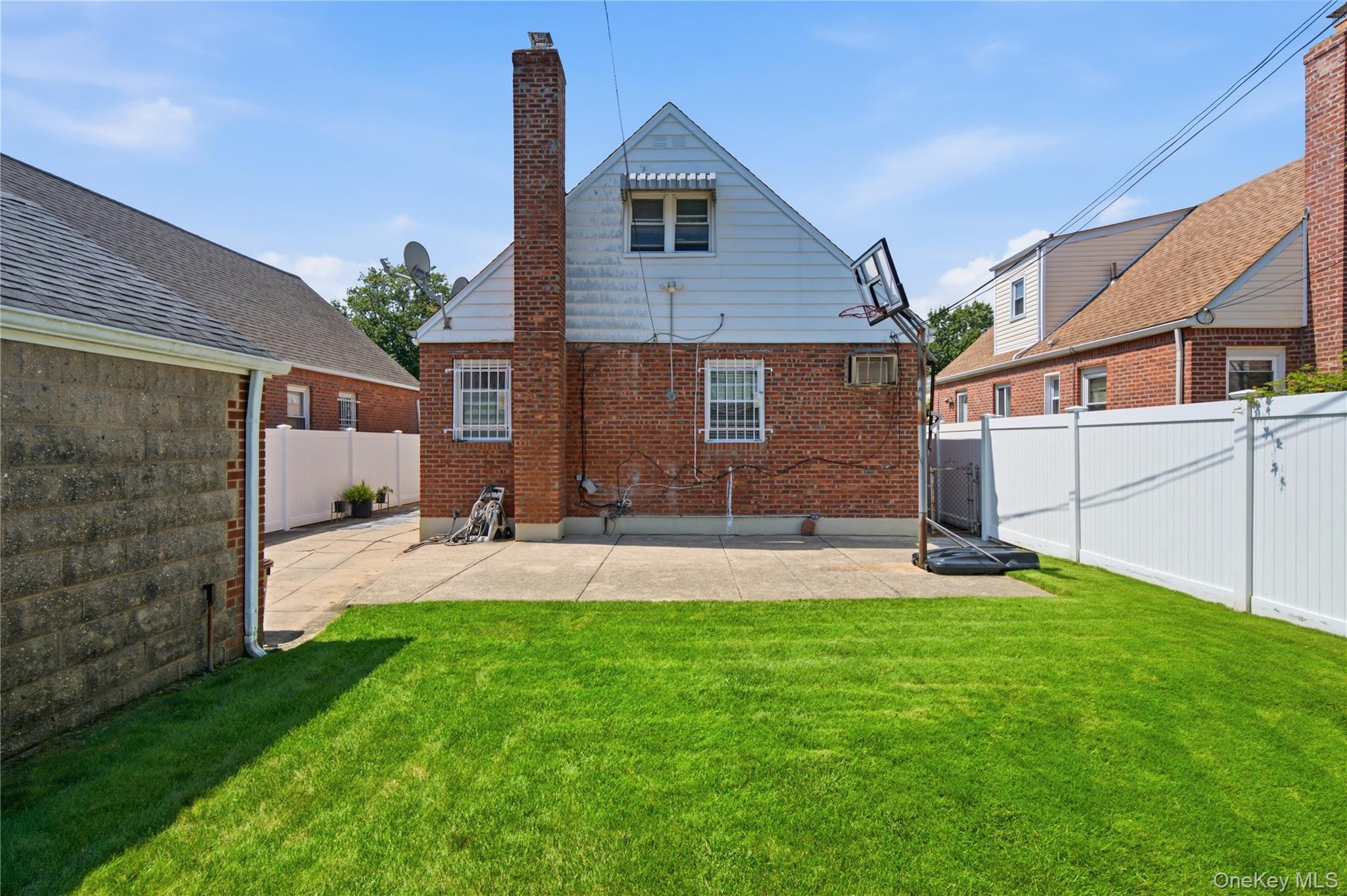 12043 232nd Street – For Sale photo 11
