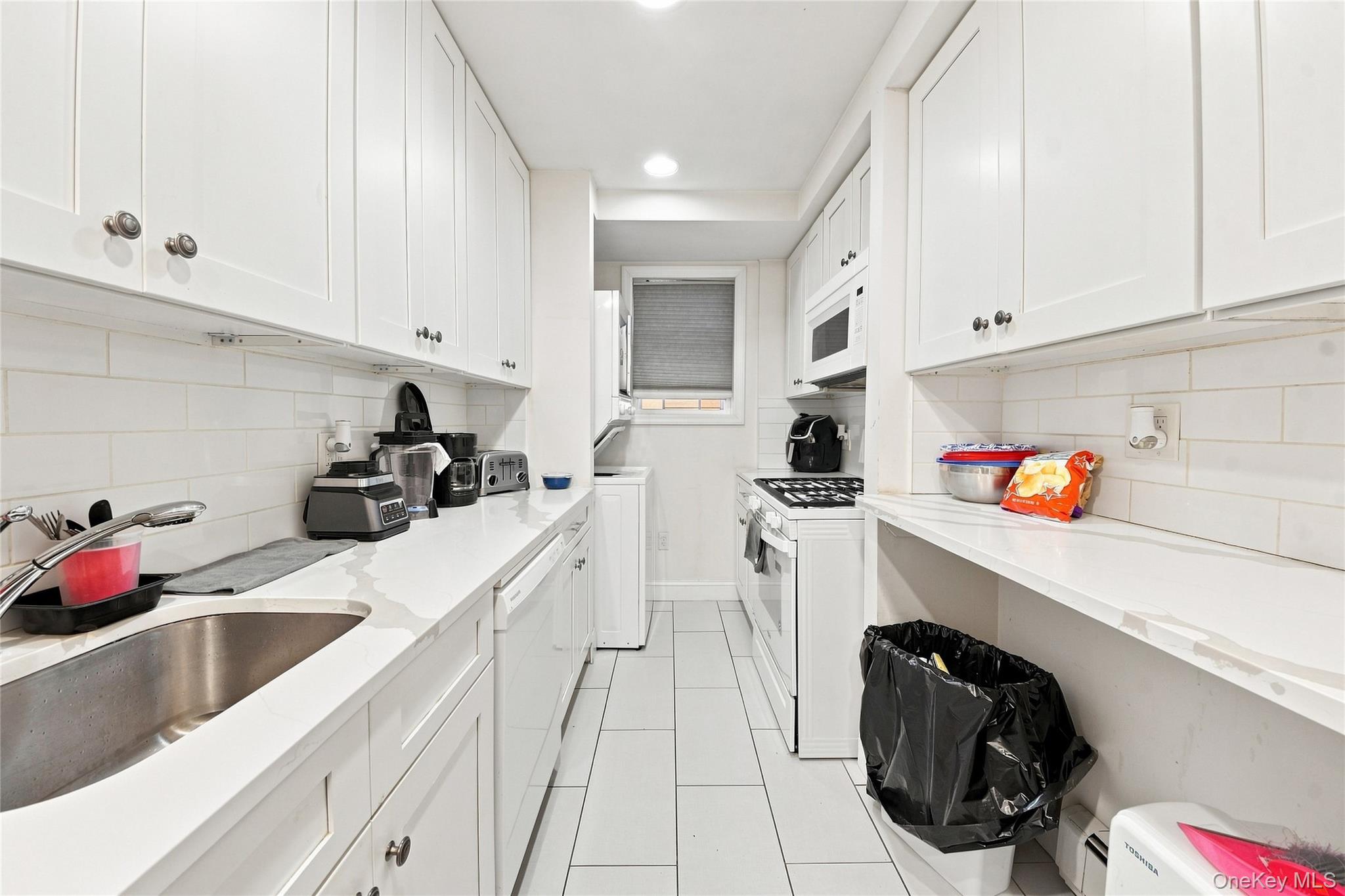 1812 Fowler Avenue, Unit 2 photo 17