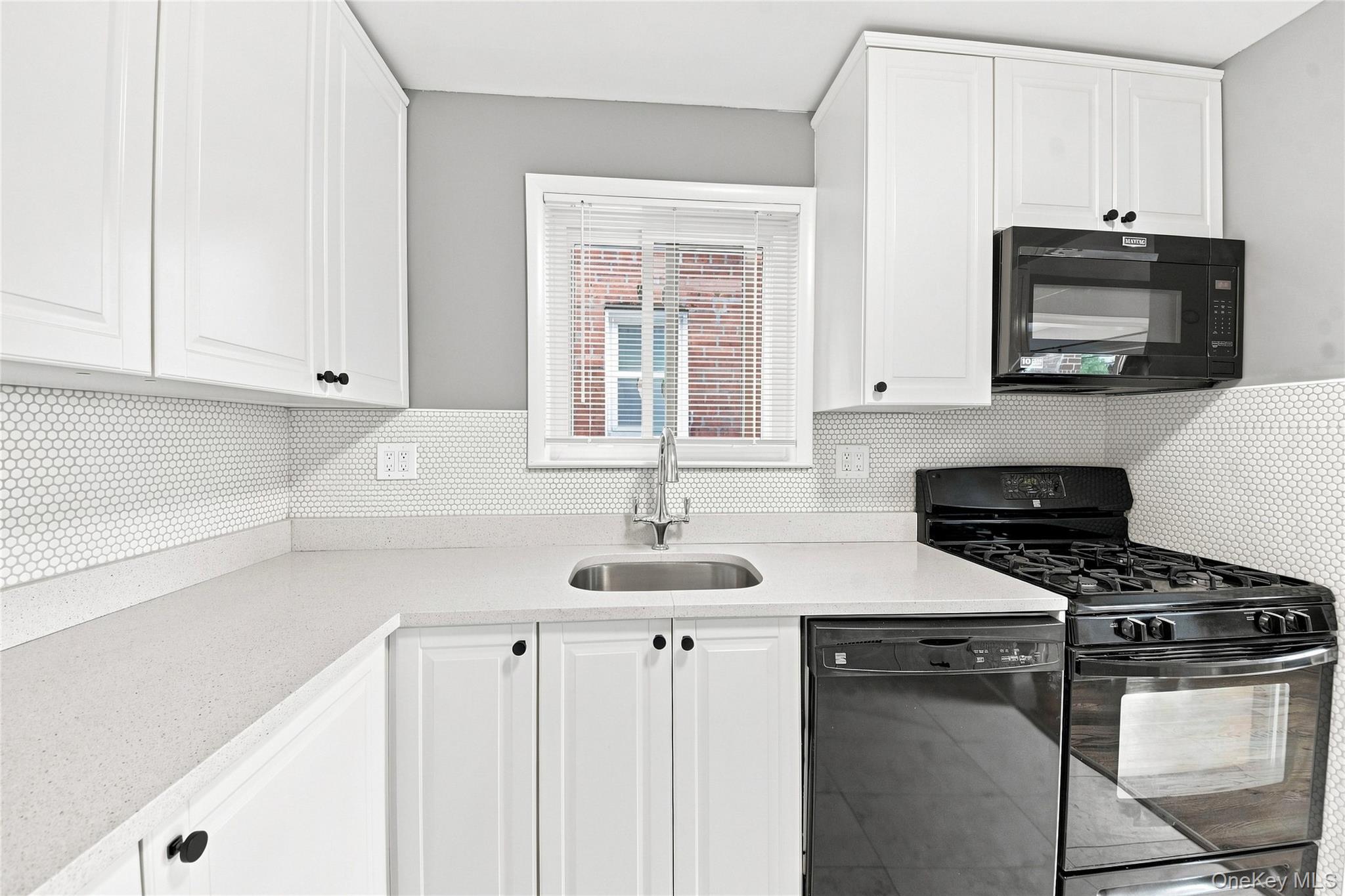 1812 Fowler Avenue, Unit 2 photo 5