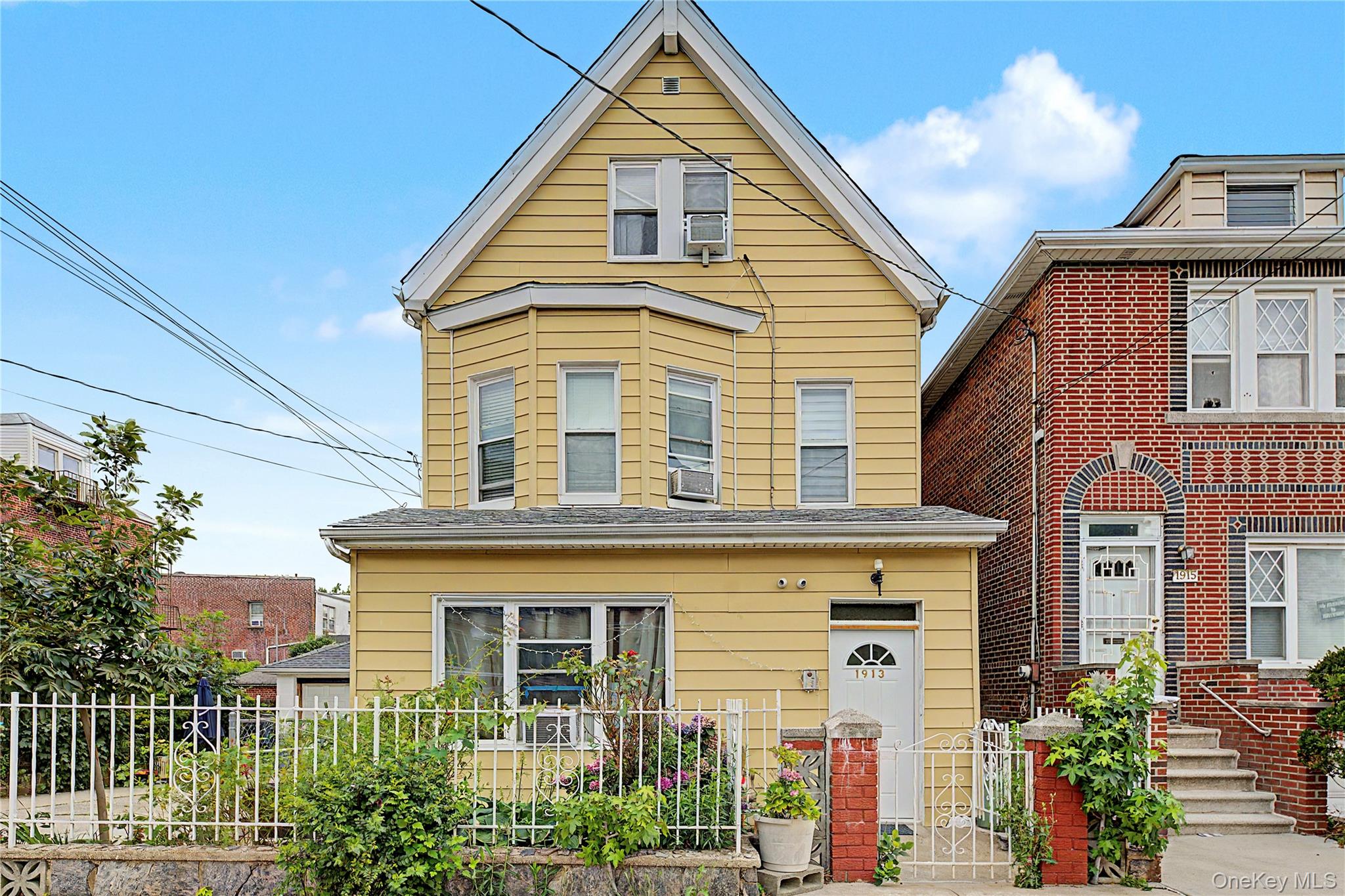 1913 Bogart Avenue – For Sale