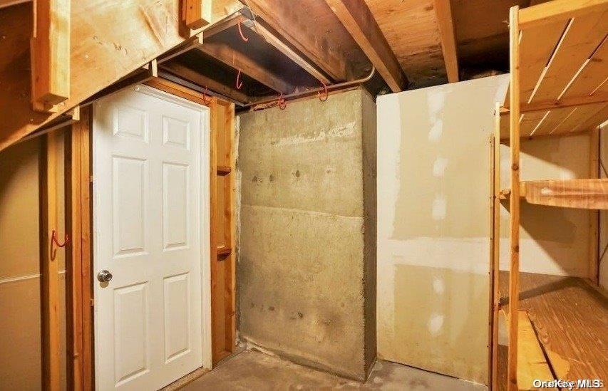 6 Willow Street – For Rent photo 21