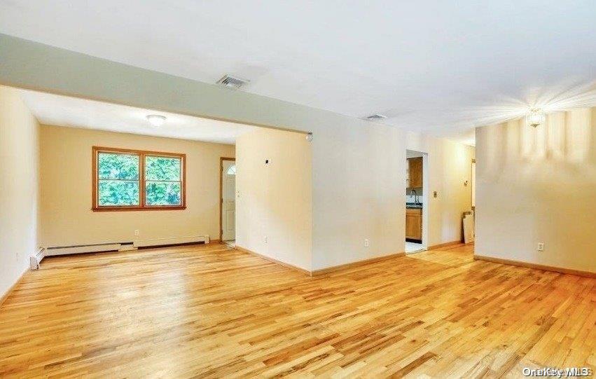 6 Willow Street – For Rent photo 9