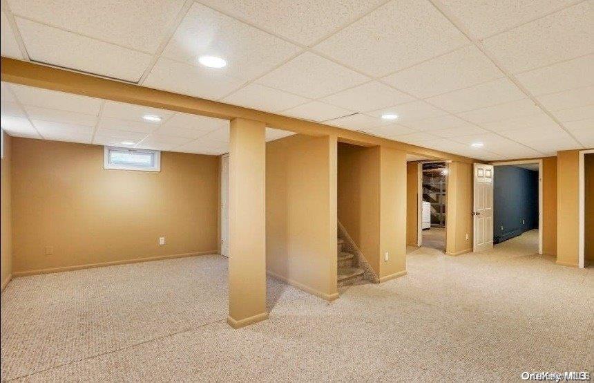 6 Willow Street – For Rent photo 18
