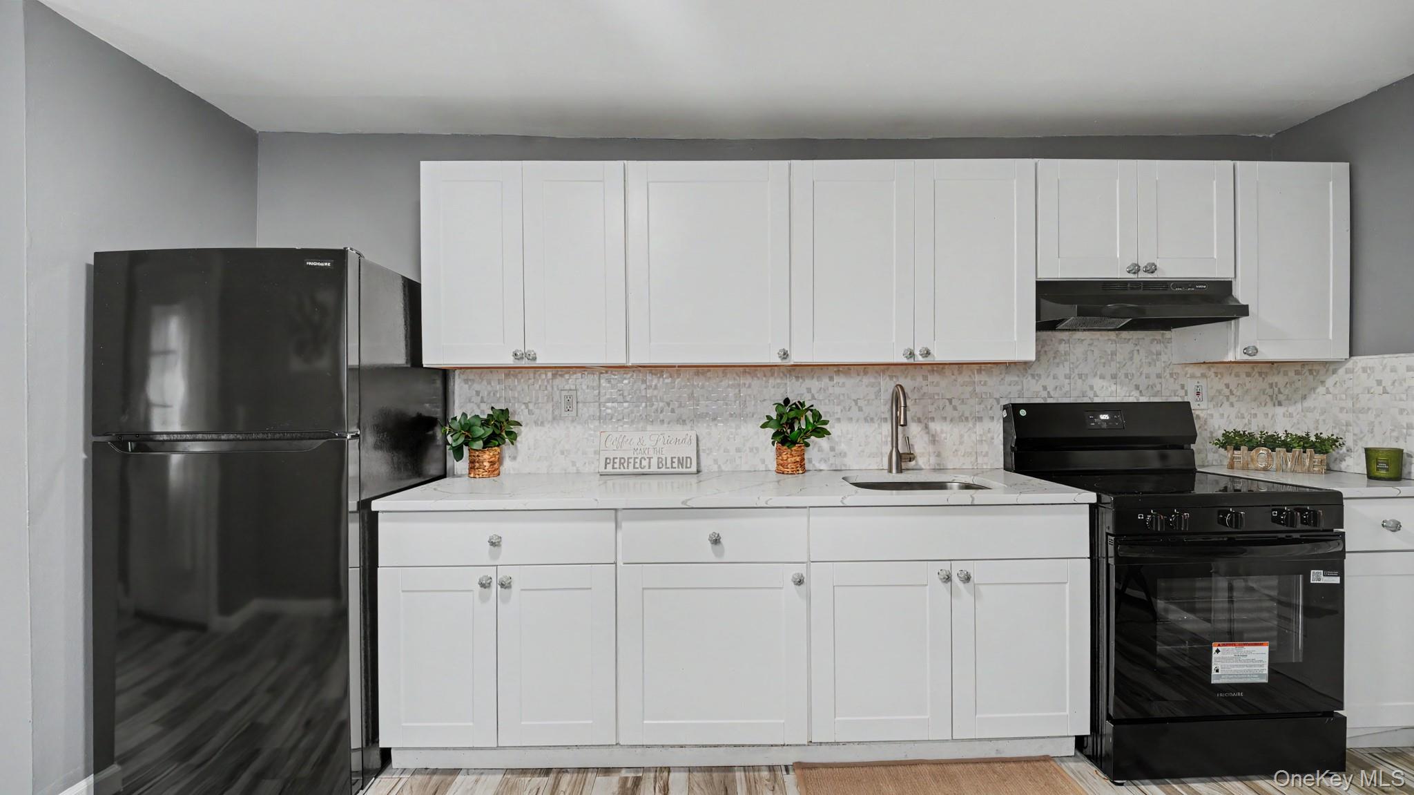 32 Lake Place – For Sale photo 7