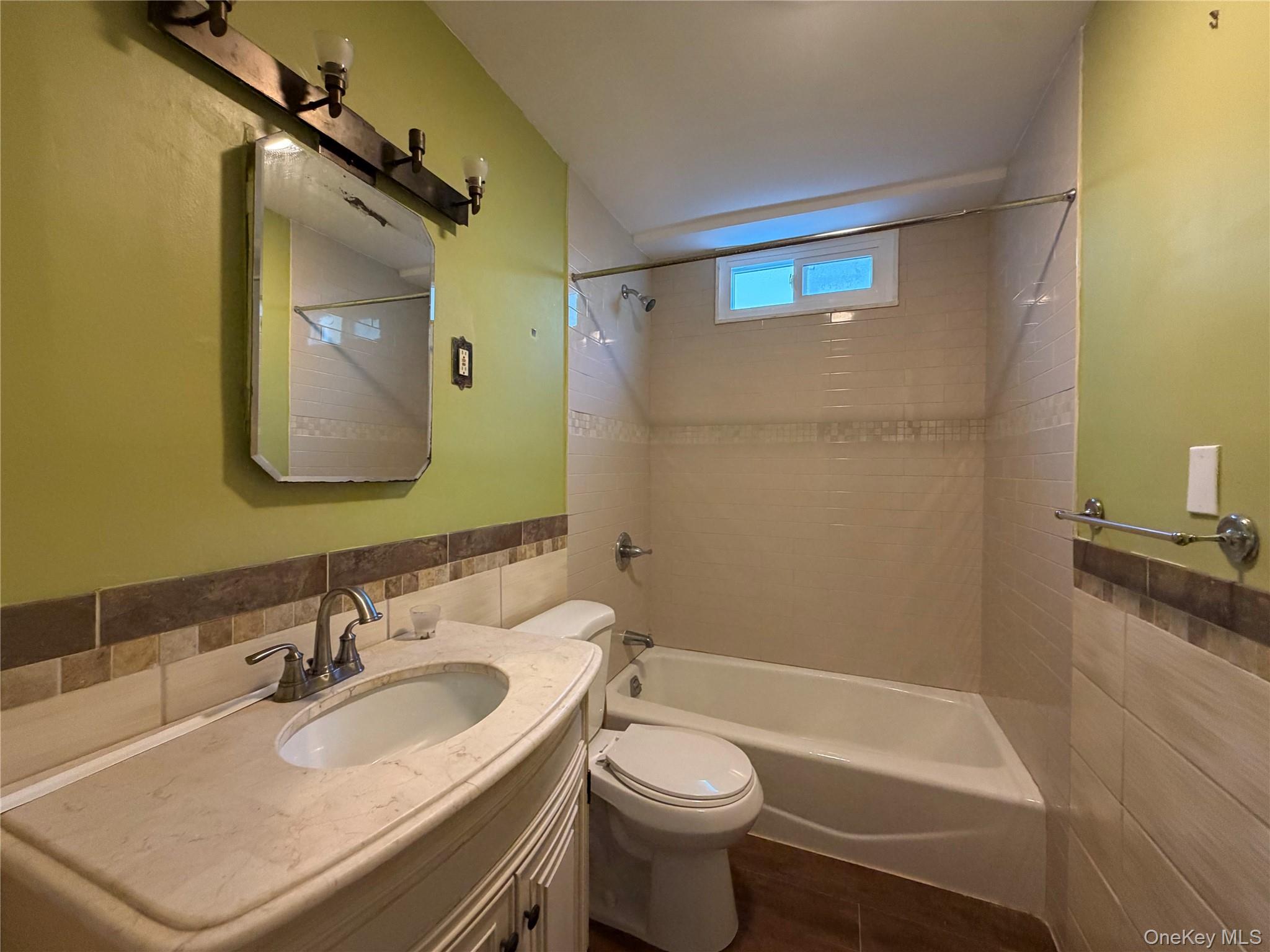 422 E CHESTER Street E, Unit 2 photo 15