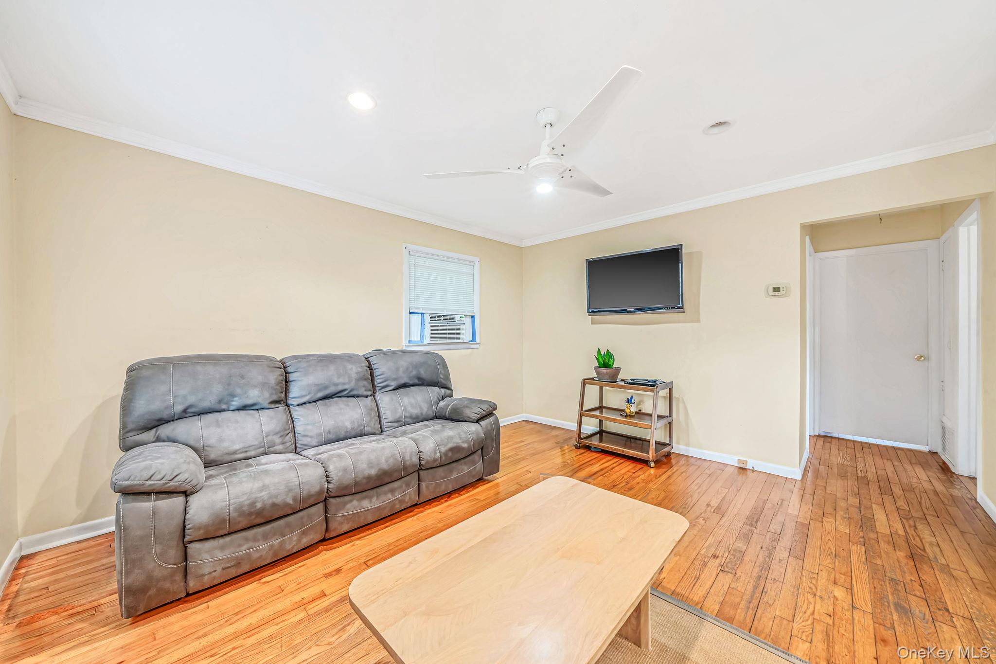 4 Vine Street – For Sale photo 3