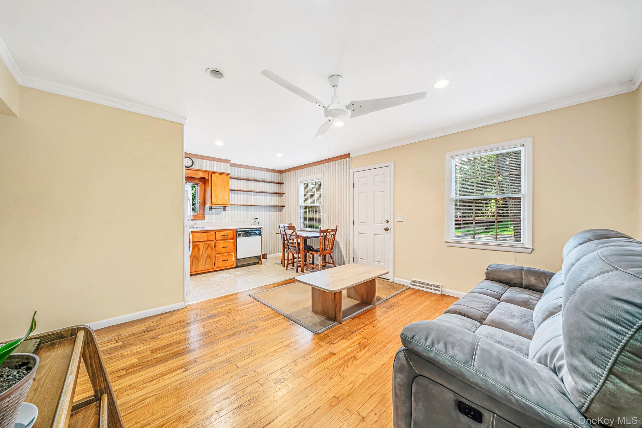 4 Vine Street – For Sale photo 4