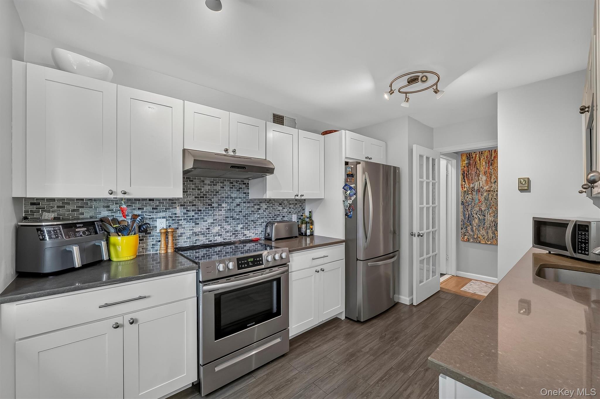 88 Heritage Hills, Unit B photo 12