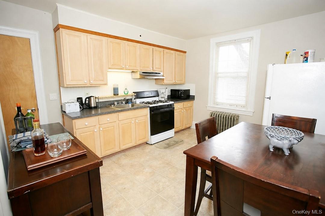 249 Centre Avenue – For Sale photo 28
