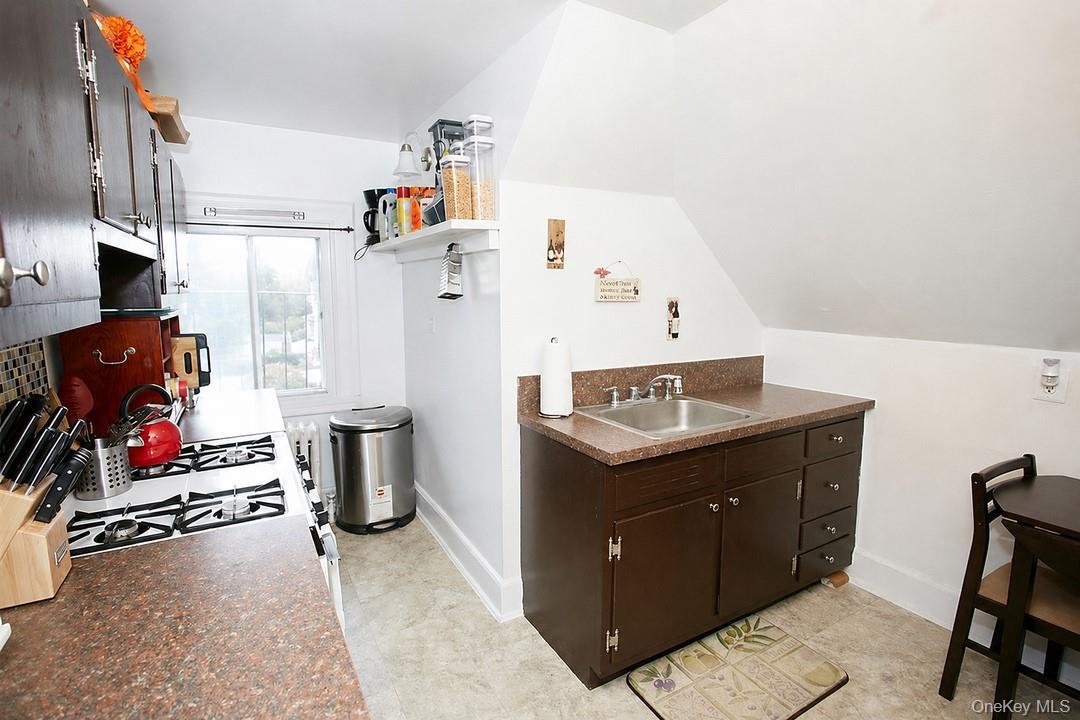 249 Centre Avenue – For Sale photo 31