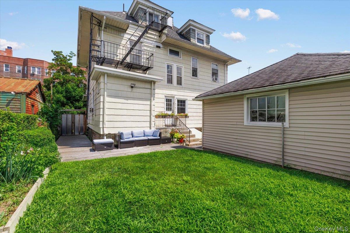 249 Centre Avenue – For Sale photo 36