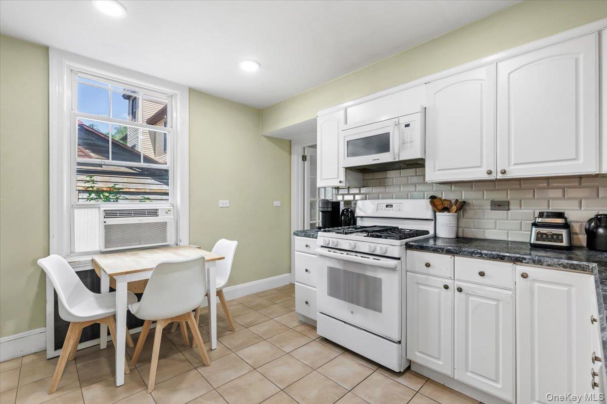 249 Centre Avenue – For Sale photo 8