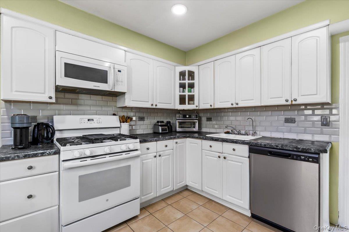 249 Centre Avenue – For Sale photo 10