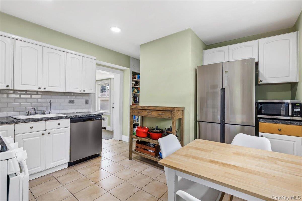 249 Centre Avenue – For Sale photo 9