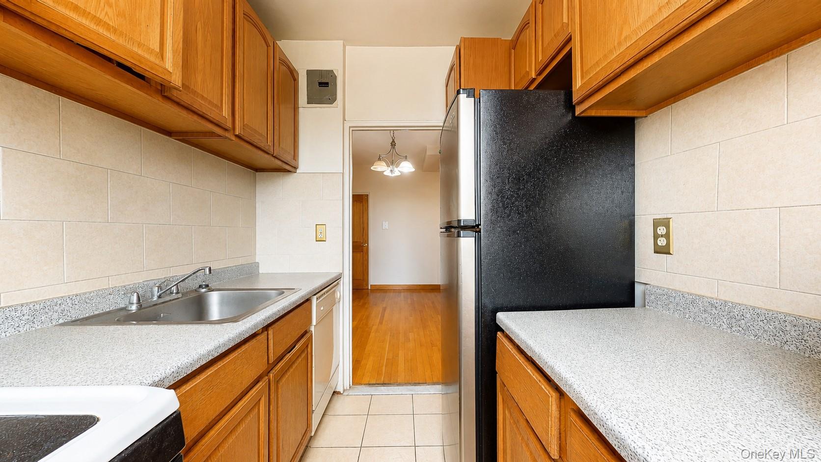 99-05 63rd Drive, Unit 7K photo 11