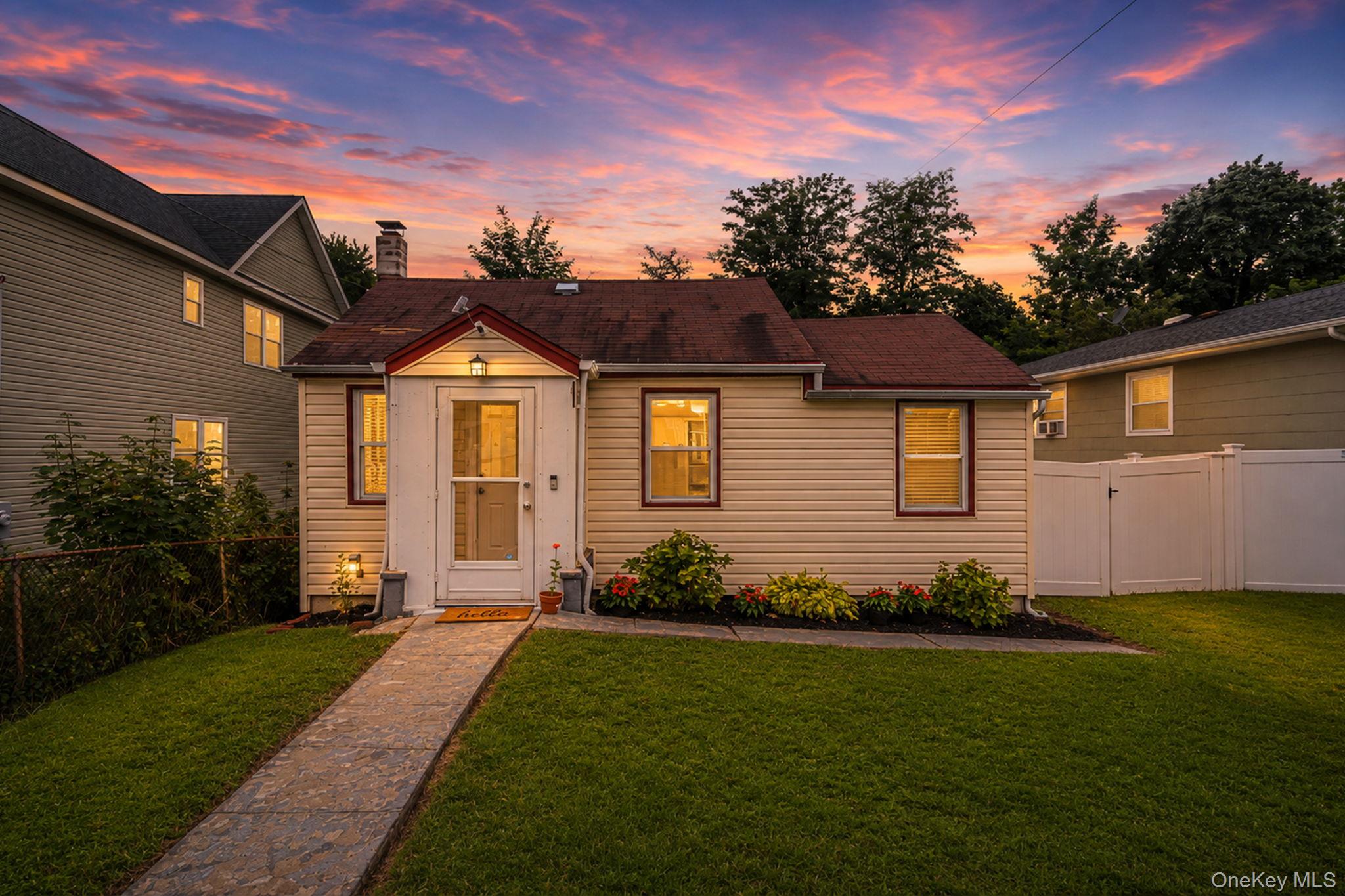 86 Woodycrest Drive – For Sale