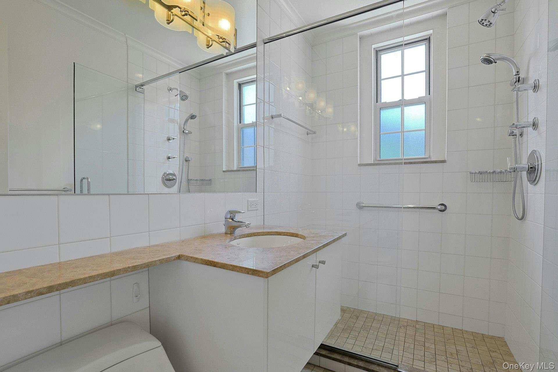 253 Garth Road, Unit 3E photo 22