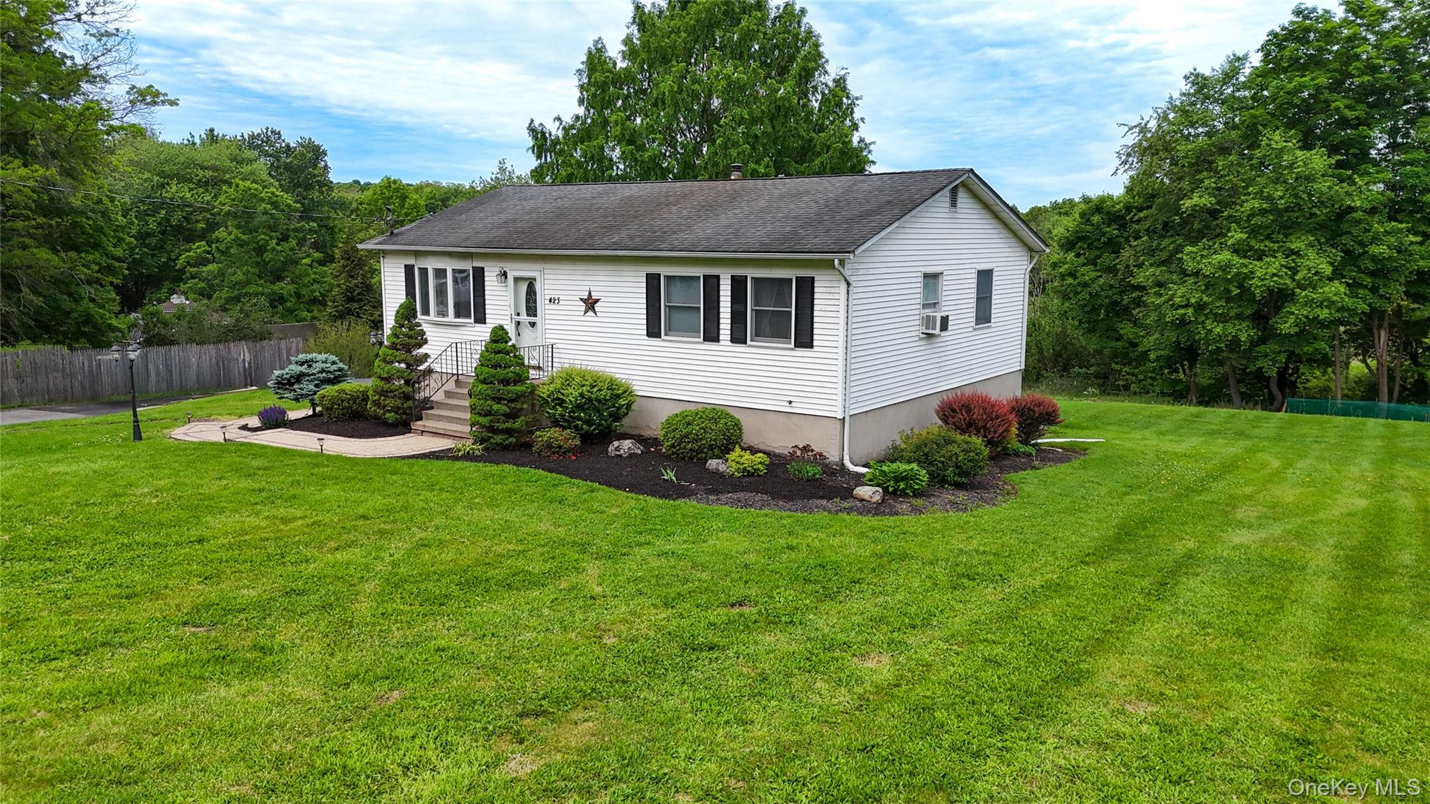 423 Rock Cut Road – For Sale photo 3