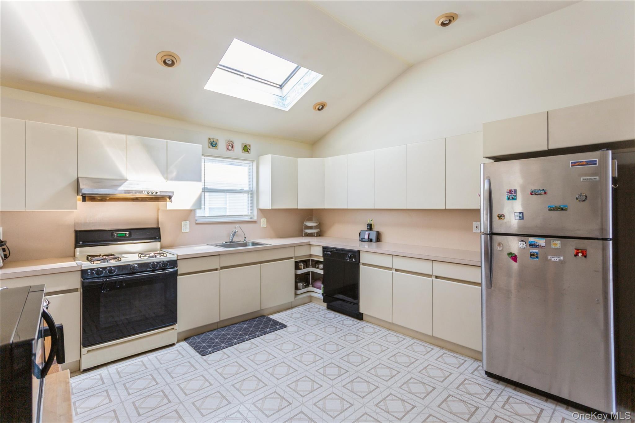 2929 Rockaway Ave – For Sale photo 25