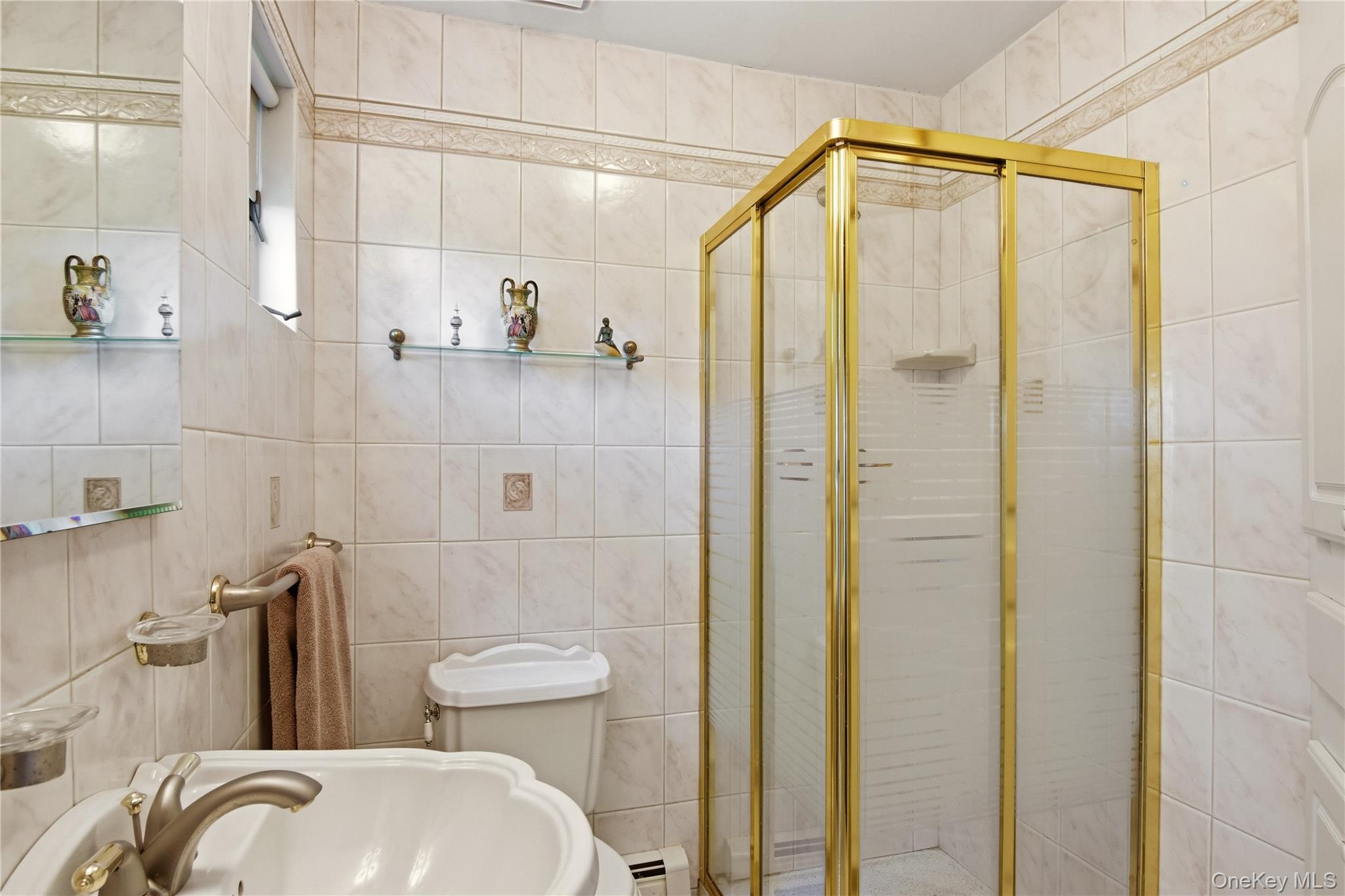 120 Soundview Drive – For Sale photo 19