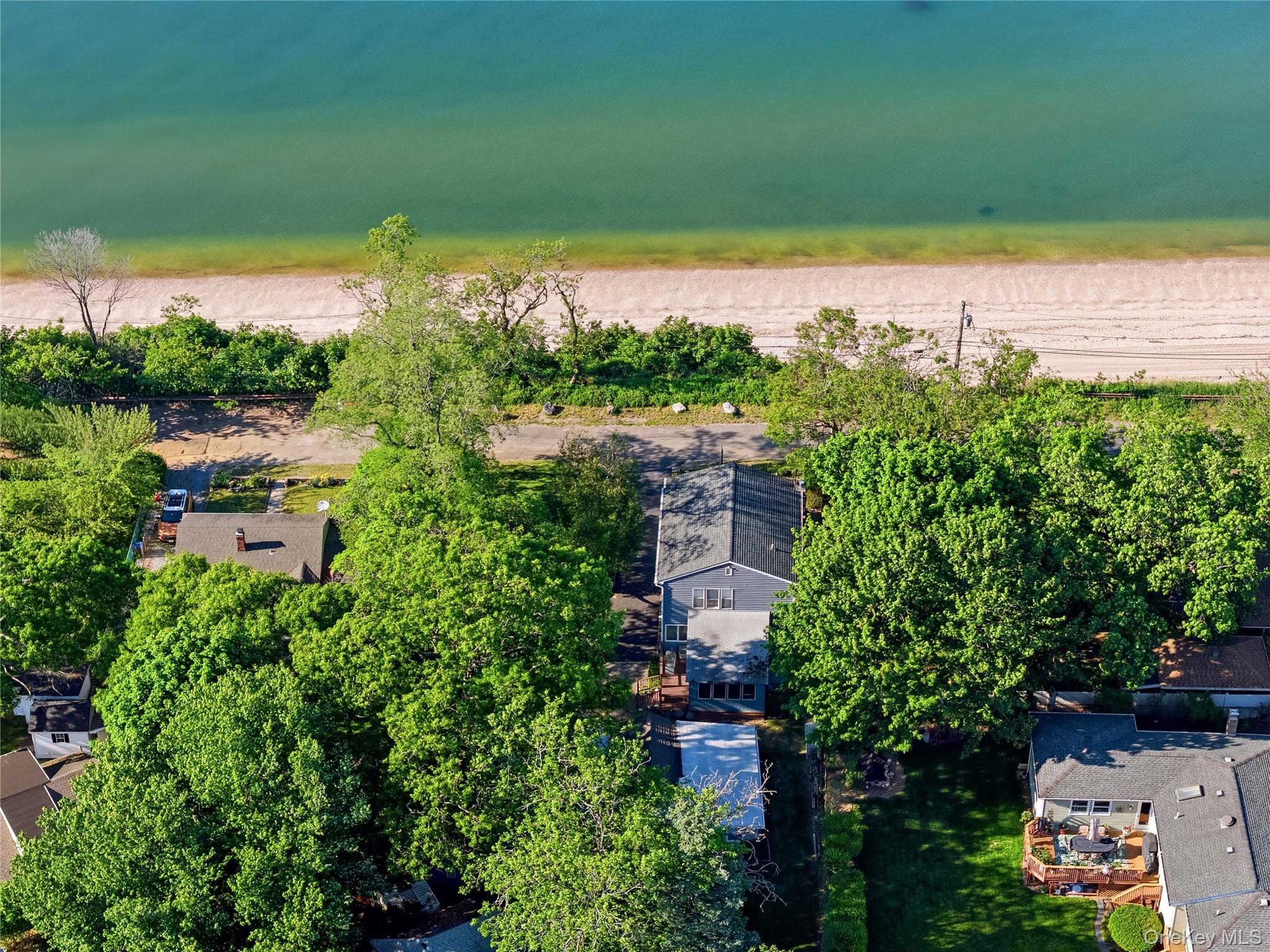 120 Soundview Drive – For Sale photo 45