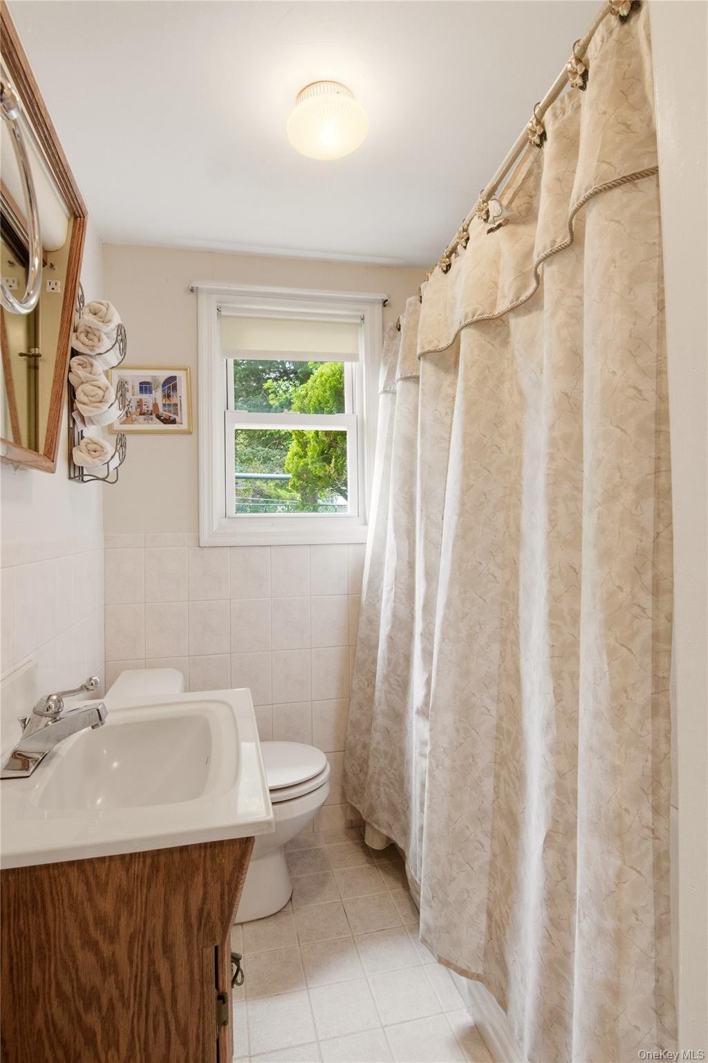 120 Soundview Drive – For Sale photo 35
