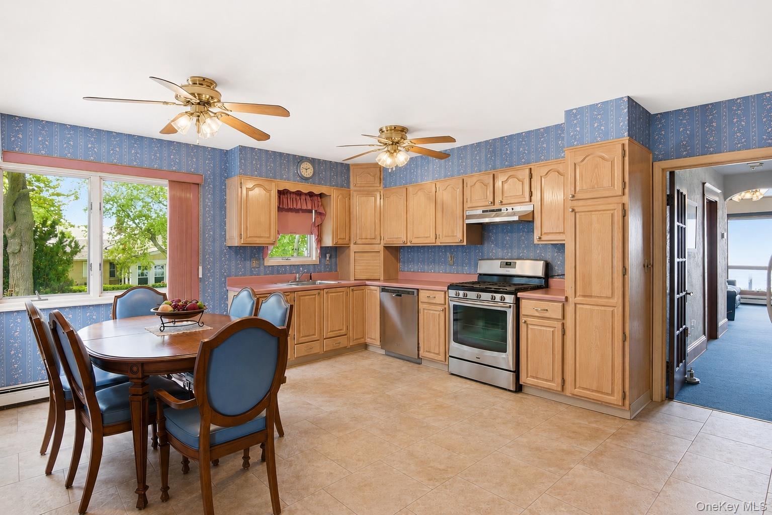 120 Soundview Drive – For Sale photo 15