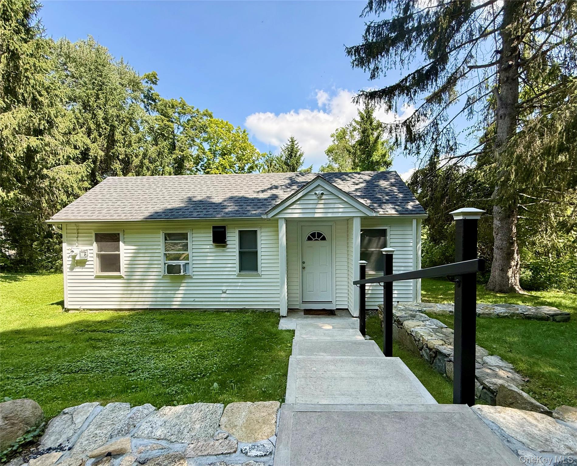 12 Red Brook Road – For Rent