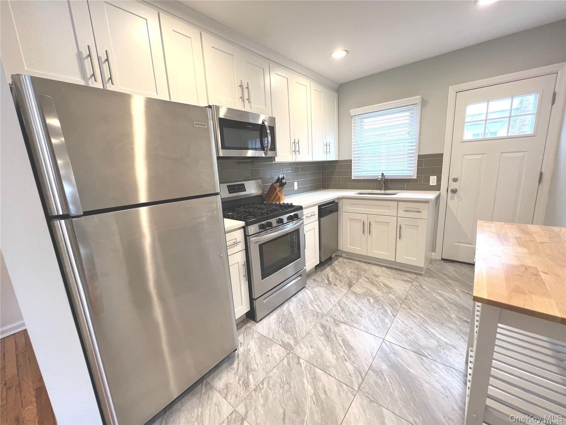 249 E Broadway – For Rent photo 5